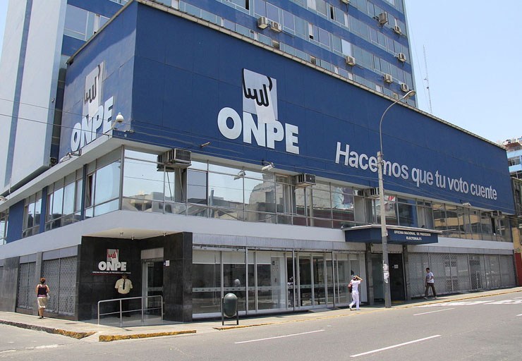 Renuncia asesor de la ONPE tras irregularidades en 