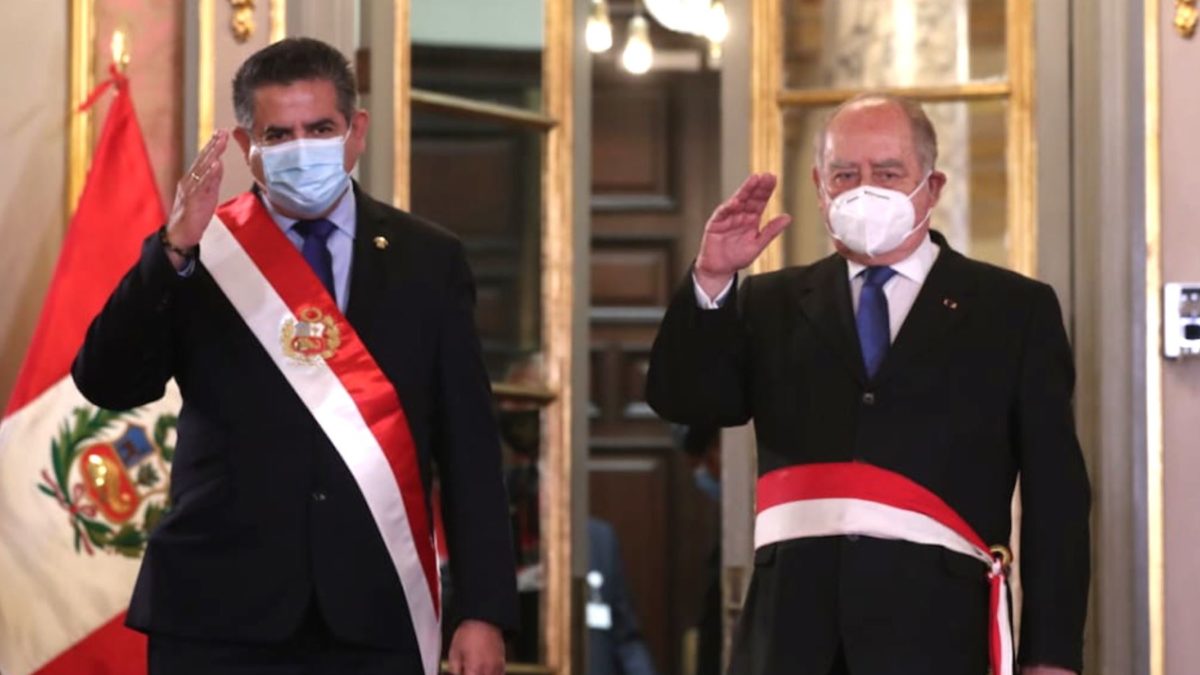 CLACSO condena el golpe institucional en Perú