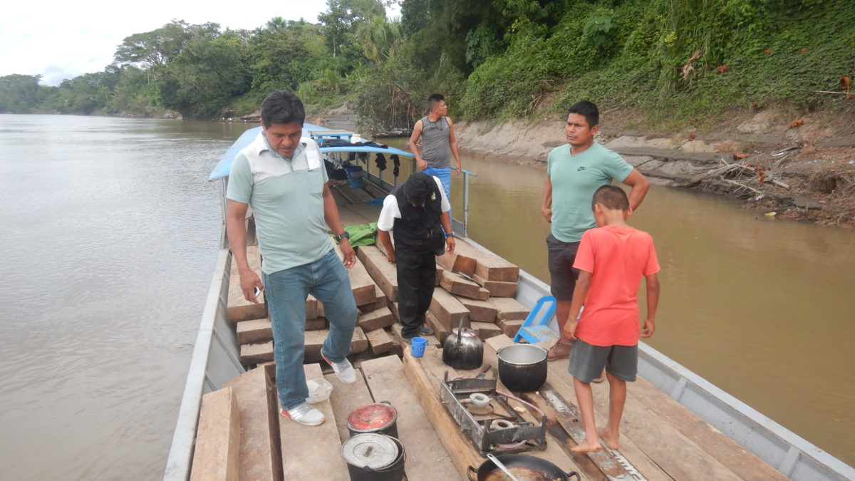 Nación Wampís actúa frente a tala ilegal: decomisan madera con apoyo de fuerzas comunitarias