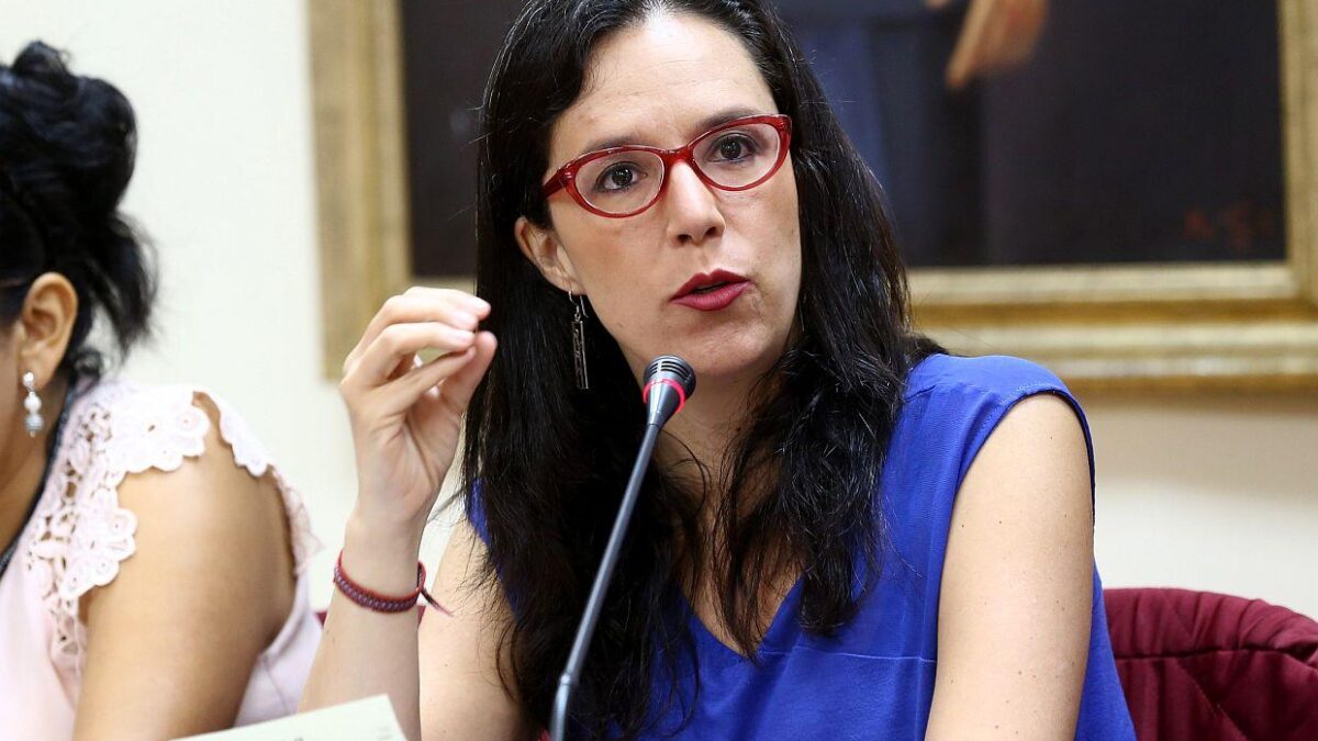 Marisa Glave: “Caretas construye una mentira grosera. Su propia nota desmiente el titular”