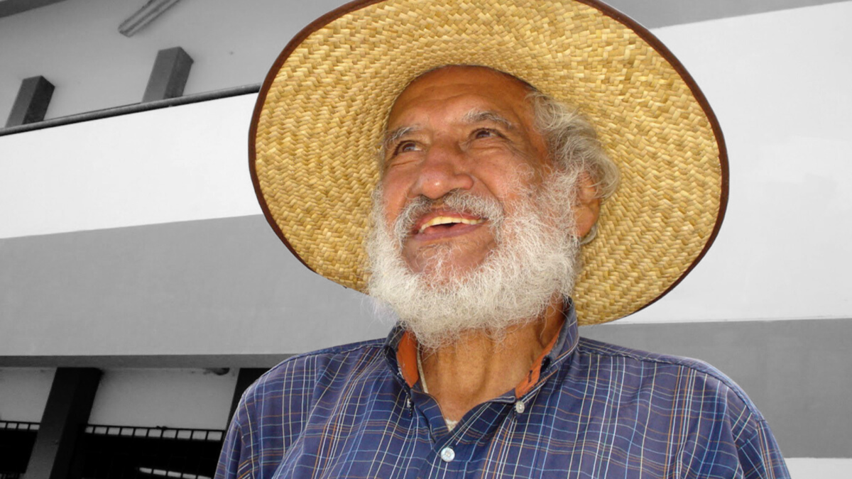 Despiden a líder campesino Hugo Blanco con emotivas palabras