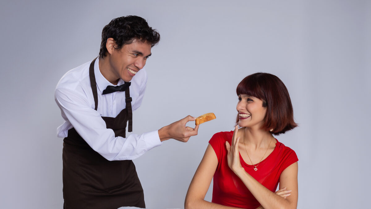 Mesa Tomada: dos historias de pareja en un mismo restaurante en Casatomada Librería Café