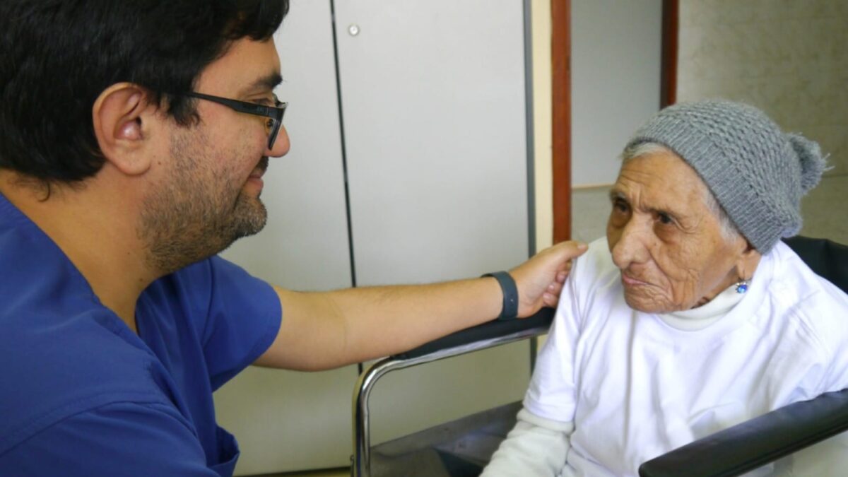 Perú necesita un perfil nacional de alzhéimer para mejorar la prevención y el tratamiento