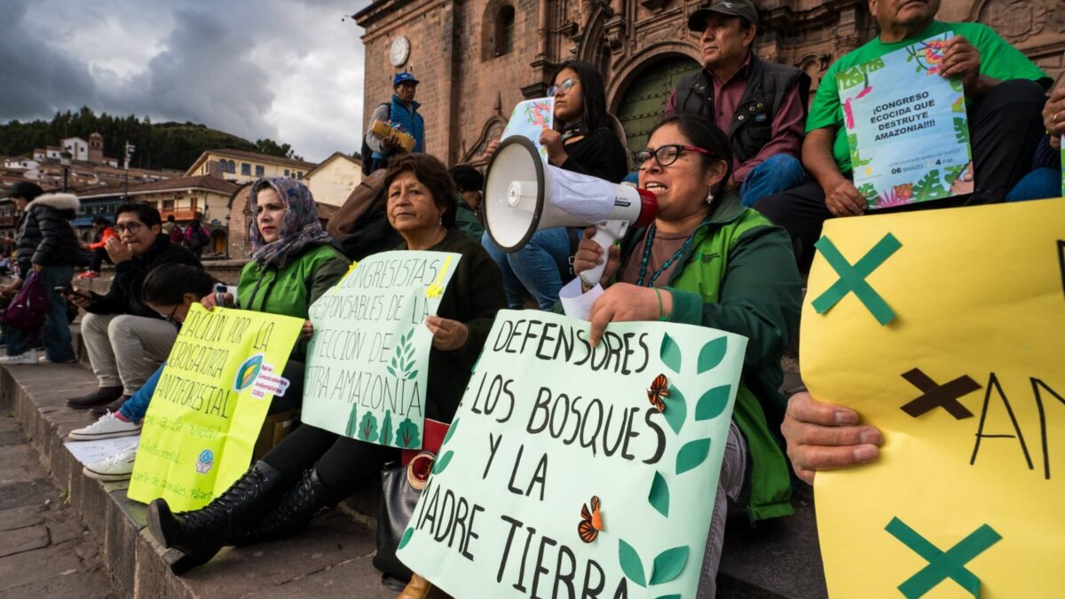 Defensores/as se reúnen en Lima para abordar la amenaza de las economías ilegales y la criminalización de la protesta