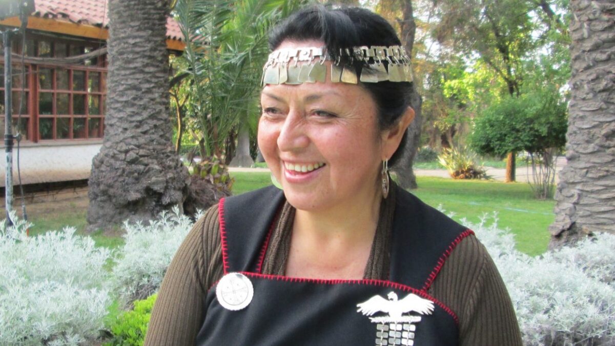 Graciela Huinao, poeta mapuche, participa en la FIL Lima 2025