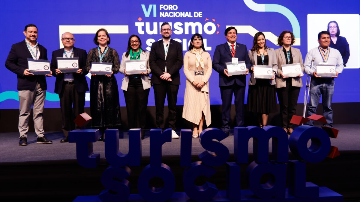 Gran Teatro Nacional recibe distintivo TUR4all por eficiente servicio de sus espectáculos accesibles