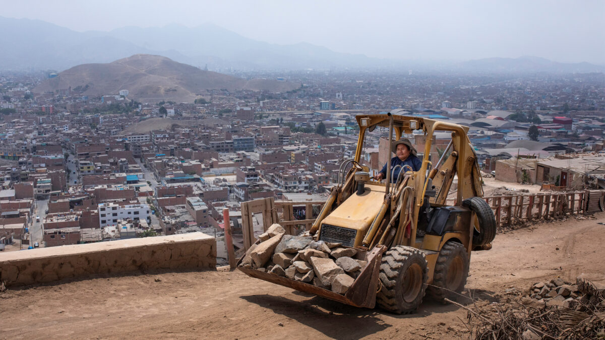 “Las Señoras Constructoras”: fotos que celebran a las mujeres que transforman su territorio