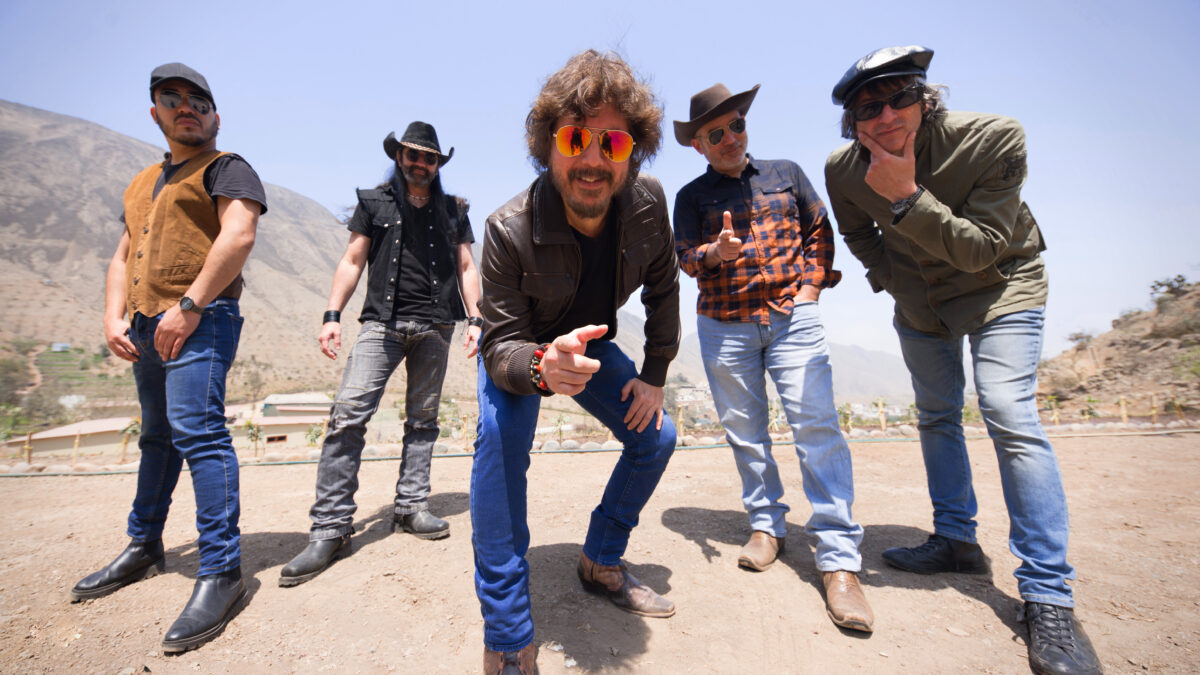 “Los Caracoles Suicidas” celebran 10 años dedicados a la música country