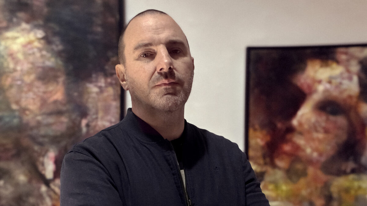 “Ghosts”: Matthew Collett enfrenta la memoria y el trauma en la Galería Martín Yépez