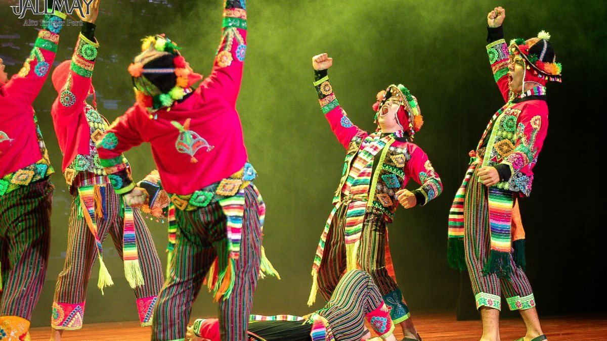 «El vuelo del cóndor», industria cultural peruana que proyecta la identidad sudamericana al mundo