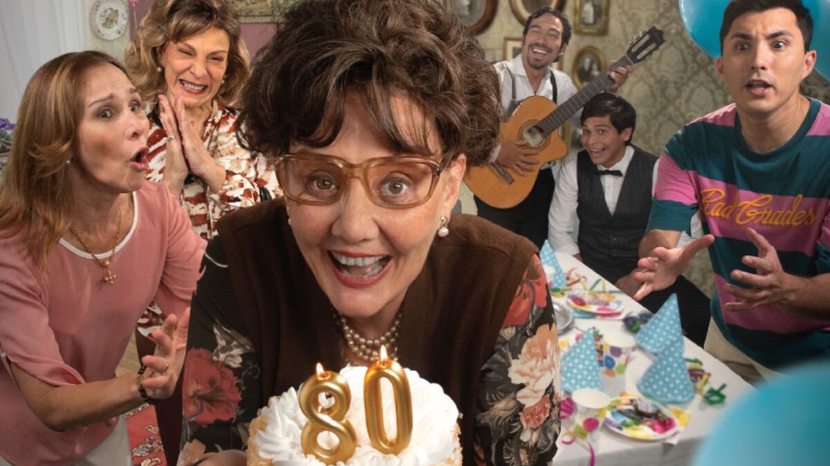 “Feliz cumpleaños, doña Zoila” llega al Centro Cultural de la Universidad de Lima en el mes de la madre